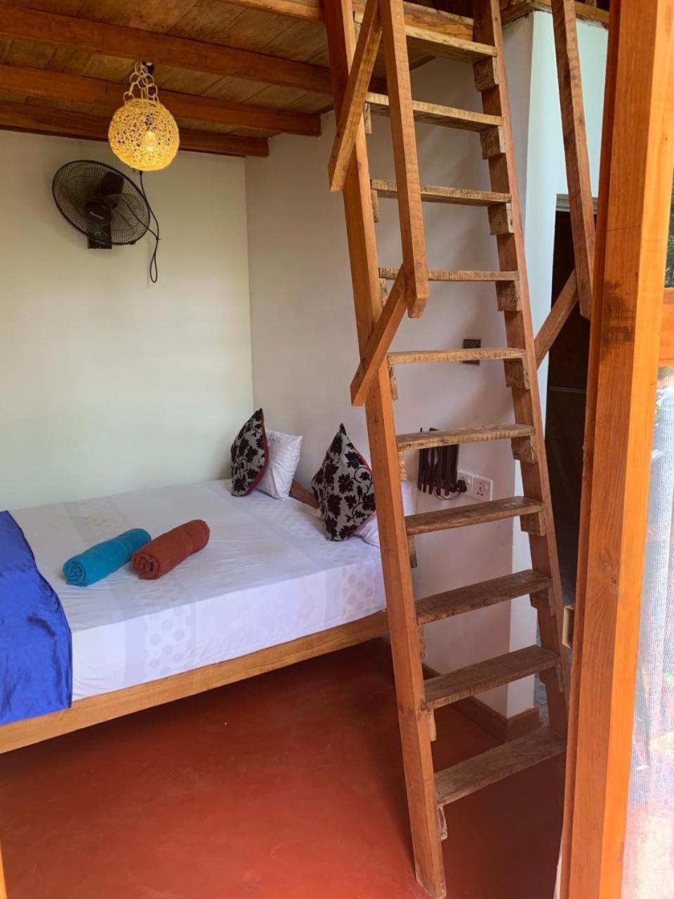 Angry Birds Tree House Apartment Habarana Luaran gambar